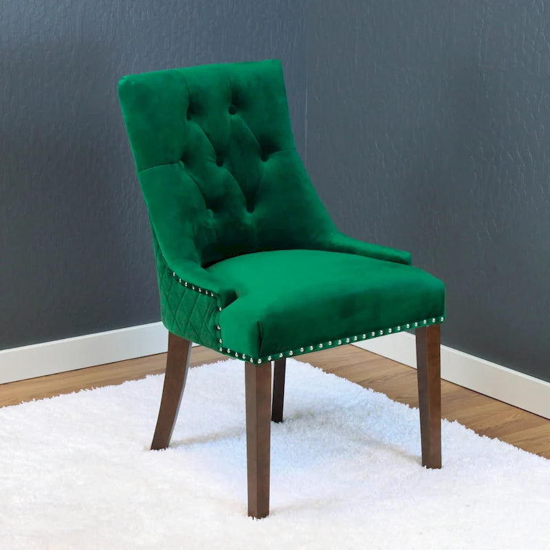Silla de comedor clásica de terciopelo capitoné con ribete de tachuelas y patas de madera