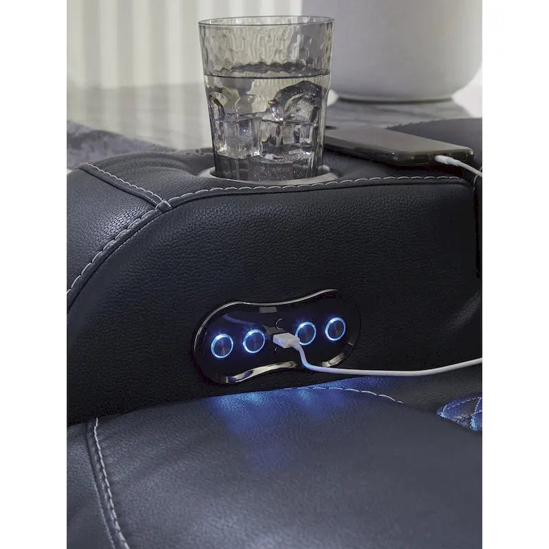 Modernes elektrisch verstellbares Relaxsofa aus Kunstleder mit Ladefunktion und Beleuchtung