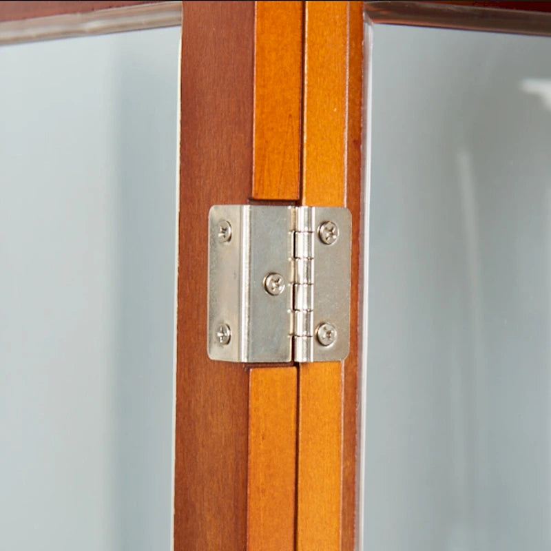 Vitrina clásica de madera con puertas de vidrio e iluminación interior