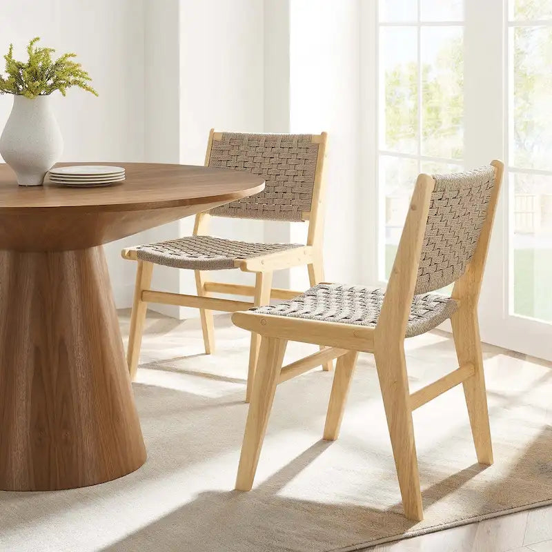 Silla de comedor contemporánea de cuerda tejida con estructura de madera de caucho y travesaños
