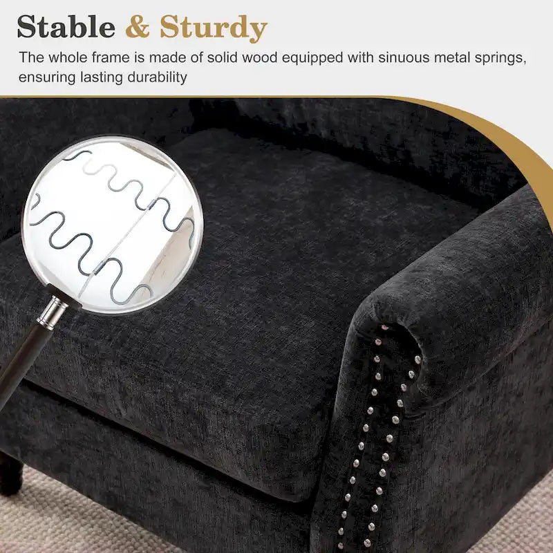 Sillón decorativo tapizado de chenilla con brazos enrollados y ribete de tachuelas